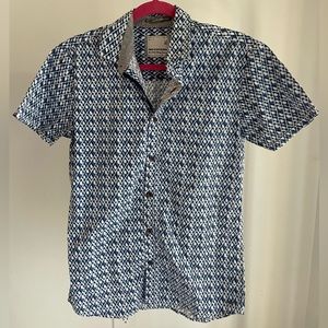 No excess button down shirt